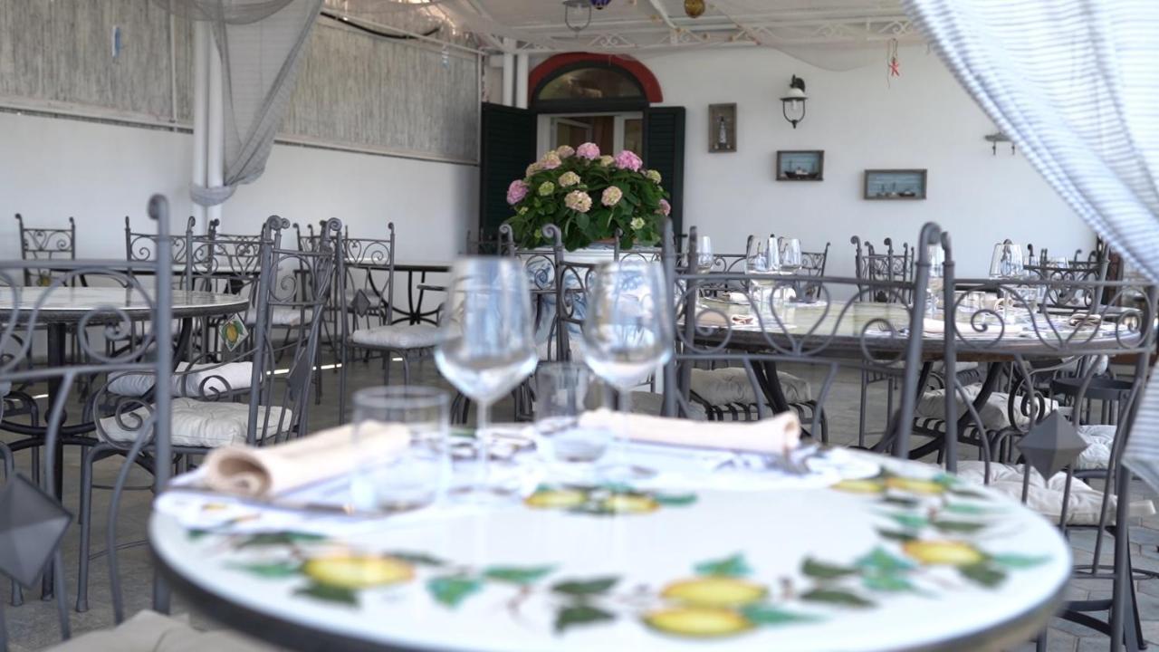 ונטוטנה Hotel Isolabella מראה חיצוני תמונה