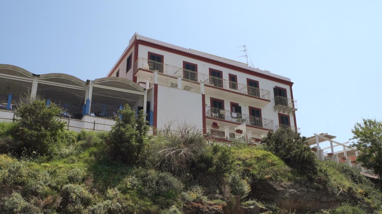 ונטוטנה Hotel Isolabella מראה חיצוני תמונה
