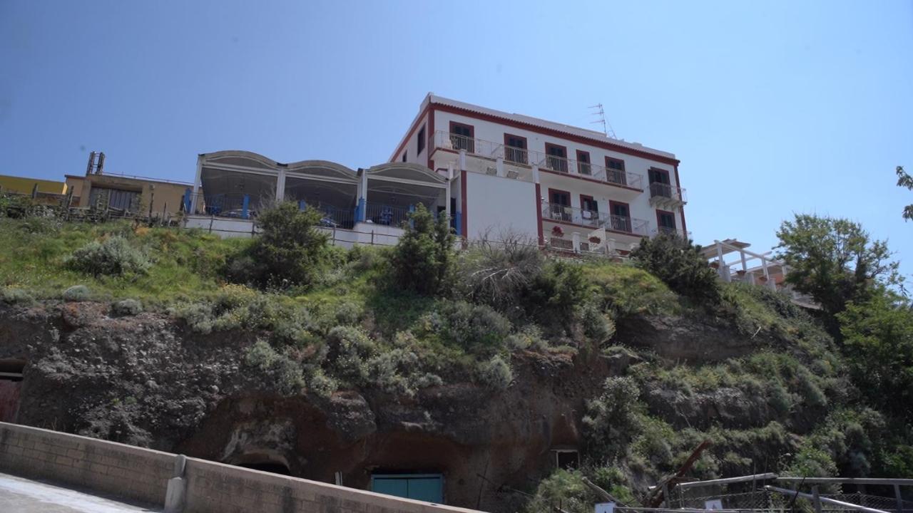 ונטוטנה Hotel Isolabella מראה חיצוני תמונה
