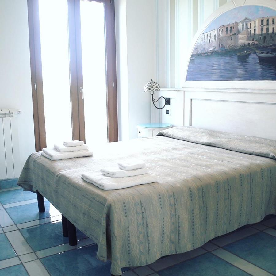 ונטוטנה Hotel Isolabella מראה חיצוני תמונה